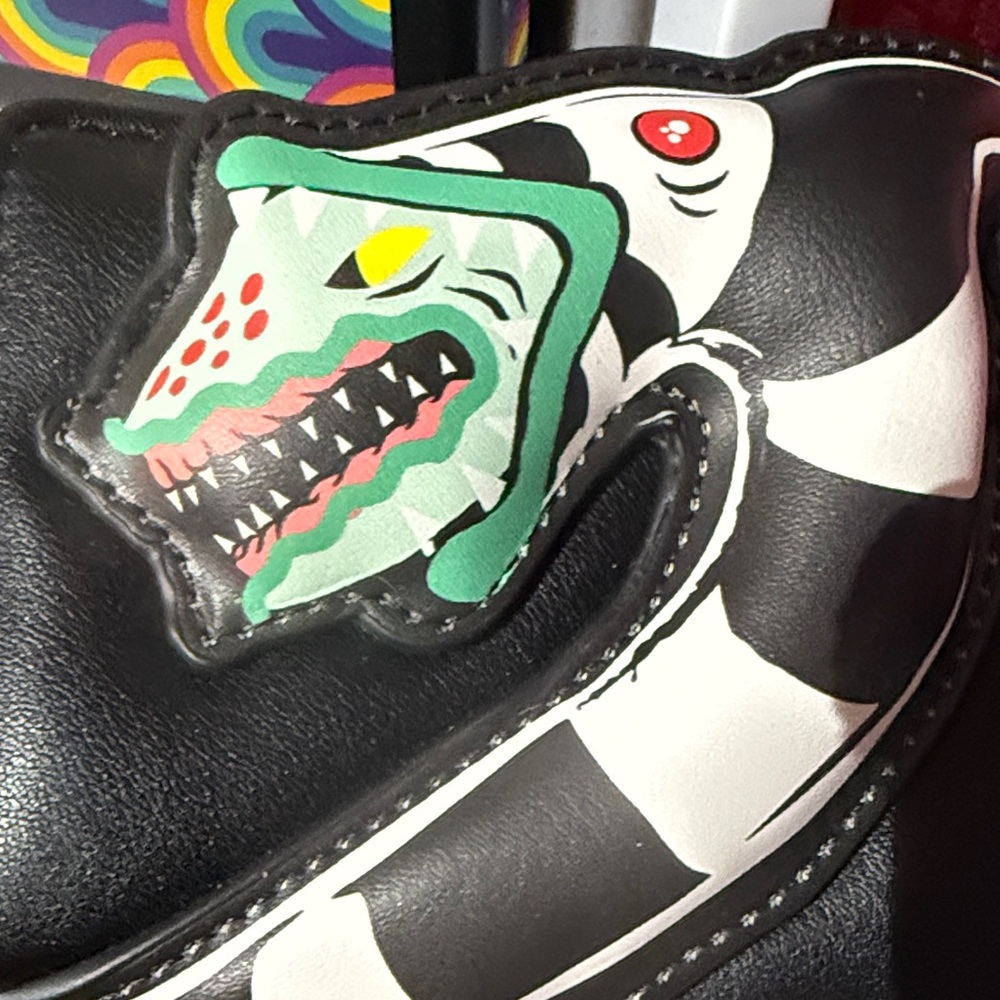 Black Beetlejuice Wallet with Striped Snake Design - Picture 4 of 4
